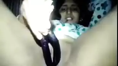 Horny Desi girl dildoing her chubby pussy with zucchini XXX